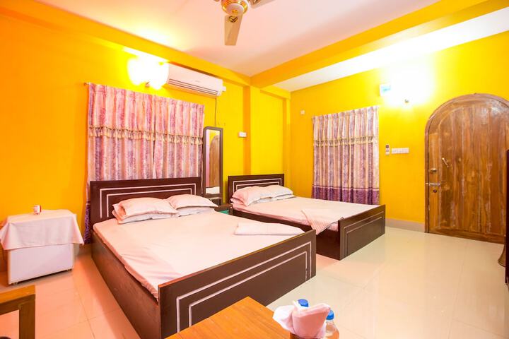 Room 17 of 38
