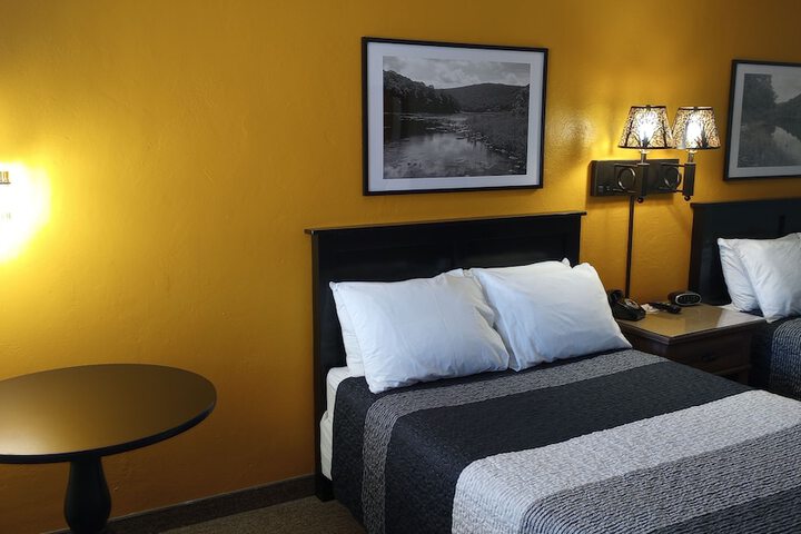 Room 5 of 19