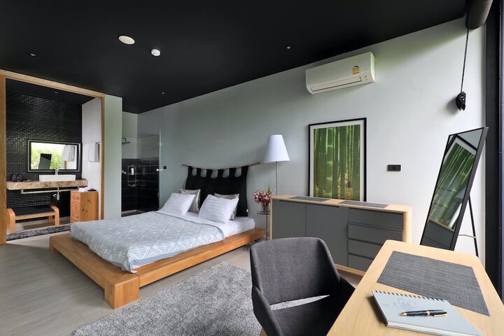 Room 11 of 154