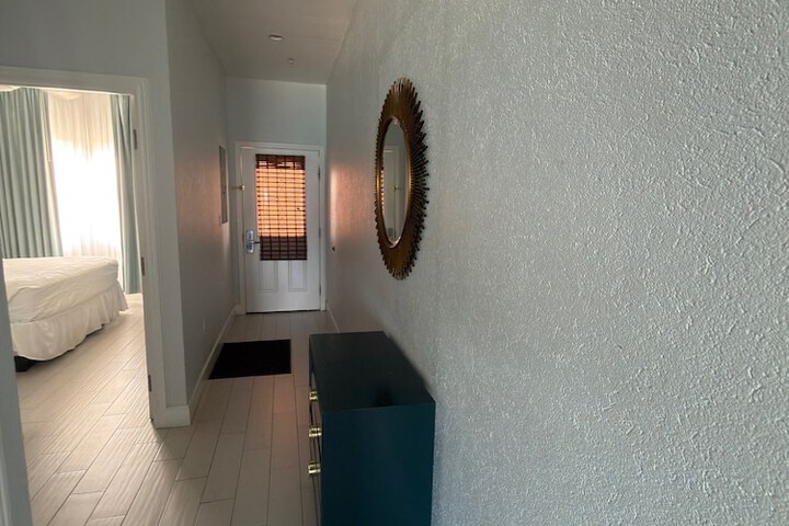 Room 8 of 50