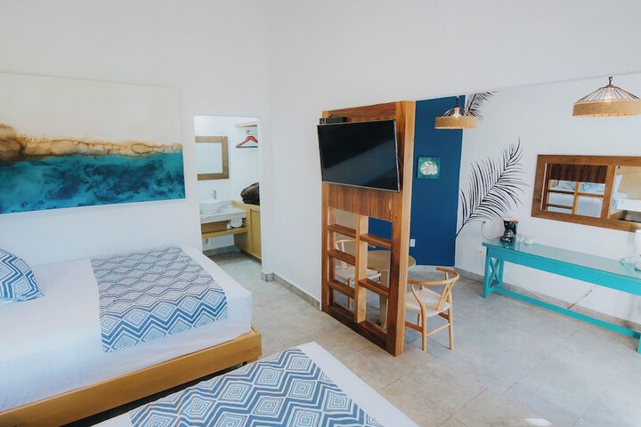 Room 28 of 108