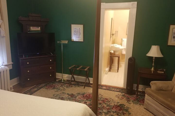 Room 16 of 47
