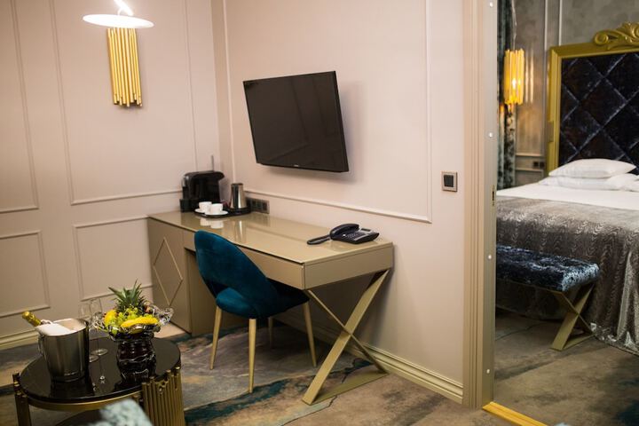 Room 16 of 56