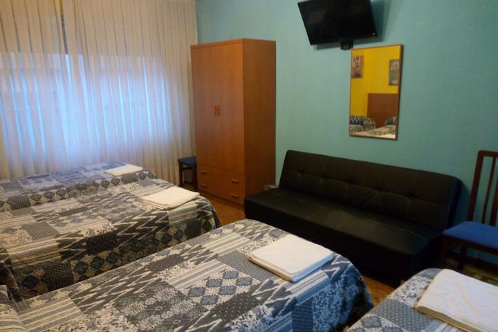 Room 3 of 11