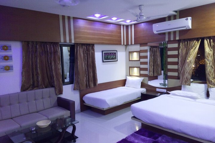 Room 14 of 17