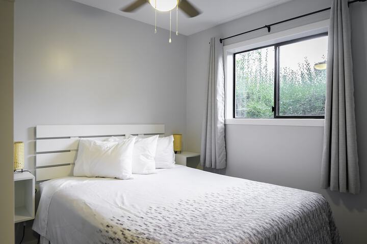Room 9 of 147
