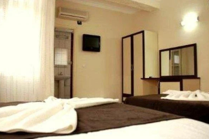Room 3 of 23