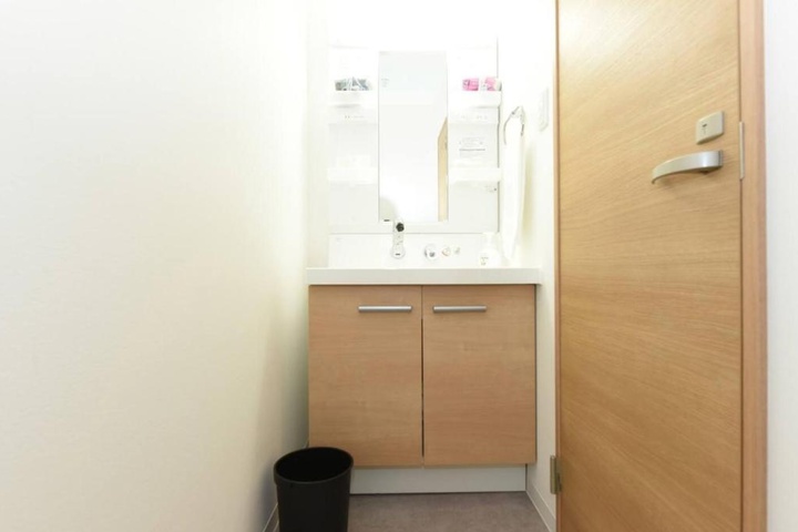 Room 15 of 24
