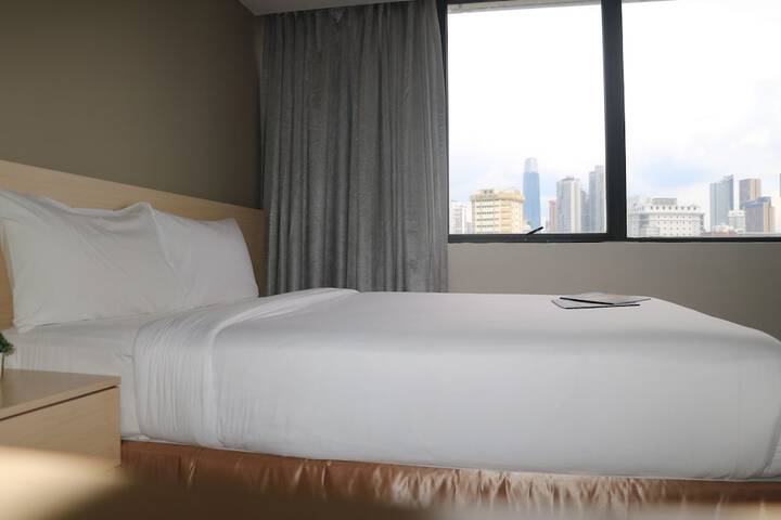 Room 15 of 51