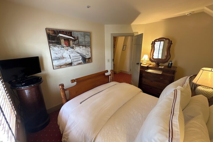 Room 22 of 65
