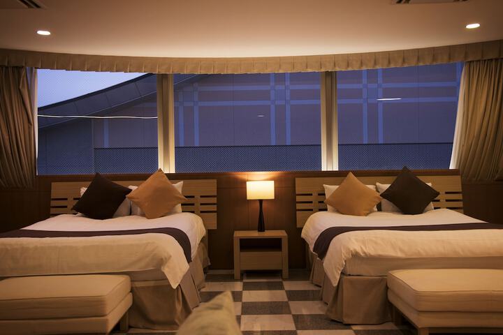 Room 15 of 107