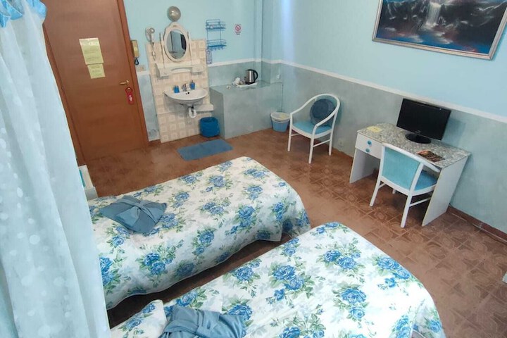 Room 64 of 140