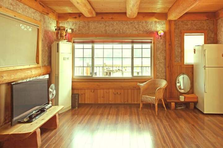Room 28 of 50