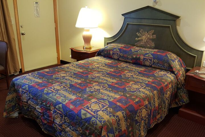Room 7 of 50