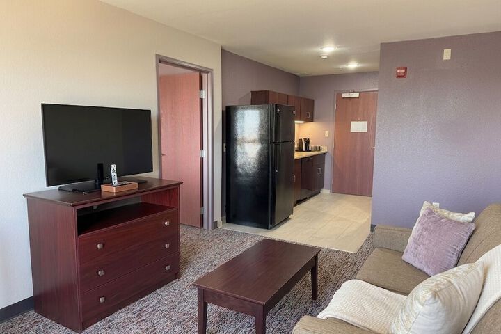 Room 6 of 14