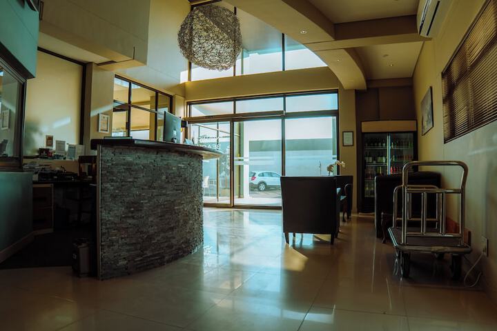 Hotel 3 of 107