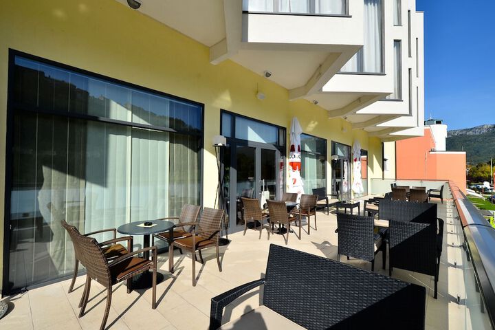 Terrace/Patio 50 of 55