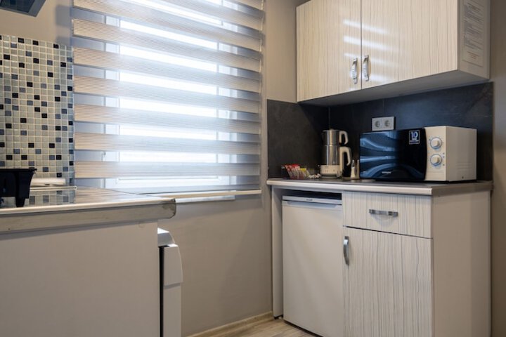 Room 23 of 73