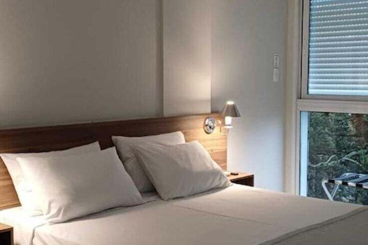 Room 20 of 38
