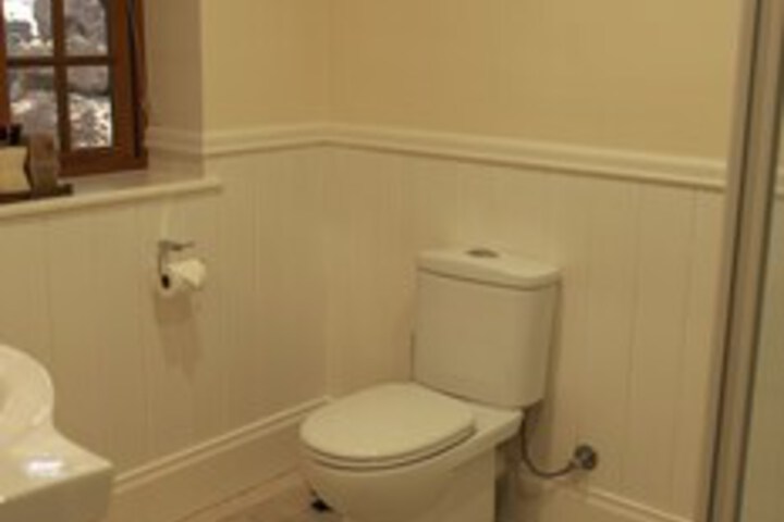 Room 4 of 36
