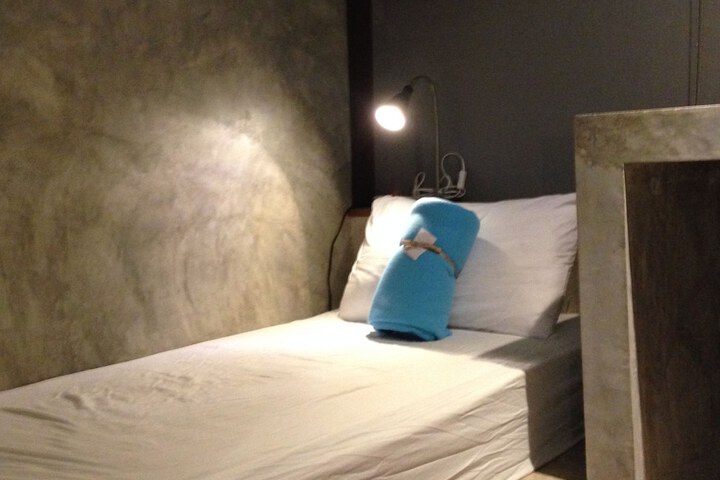 Room 8 of 62
