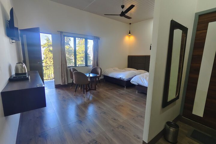 Room 7 of 29
