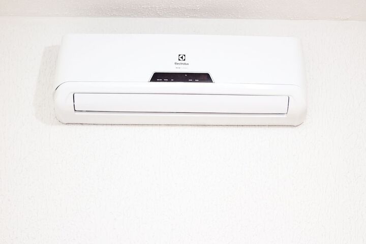 Room 16 of 37