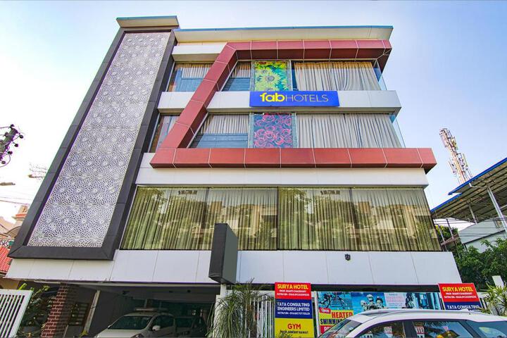 FabHotel Maira