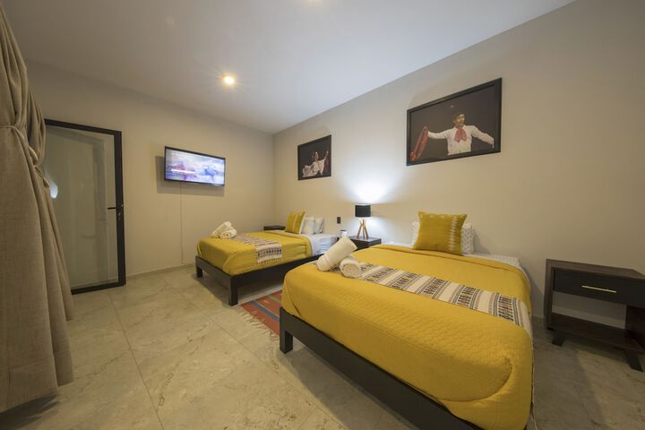 Room 28 of 130