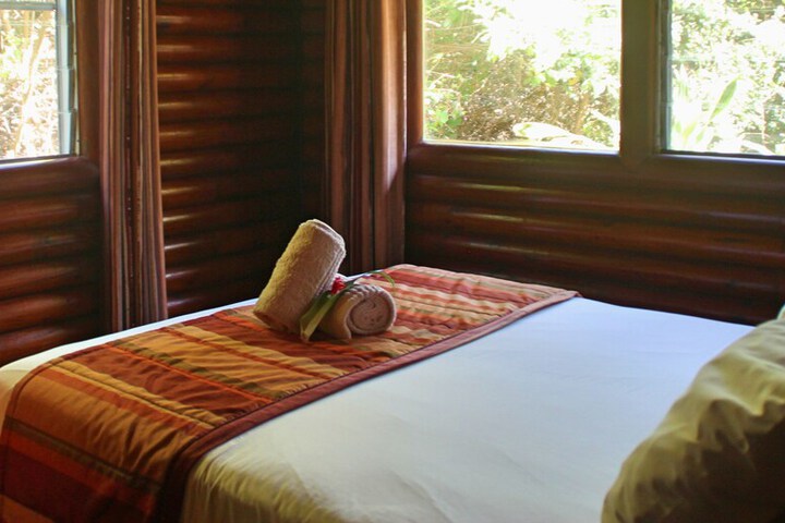 Room 3 of 47