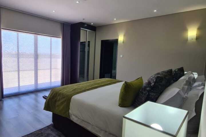 Room 25 of 67