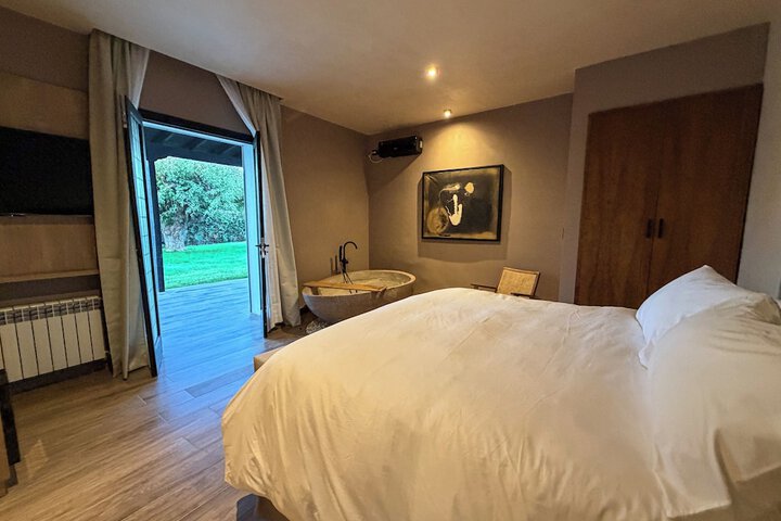 Chateau Montchenot Hotel de Cielo