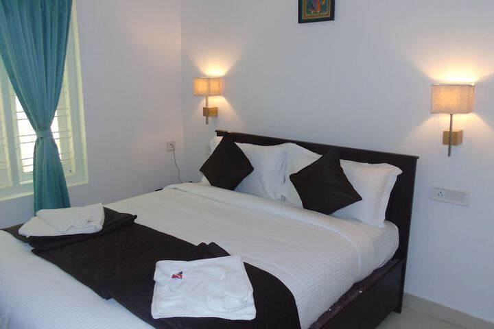 Room 8 of 25