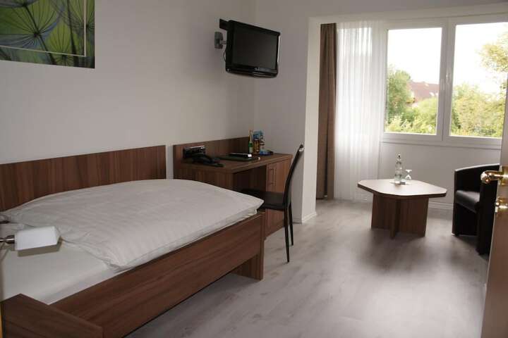 Room 8 of 45