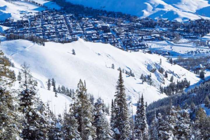Skiing