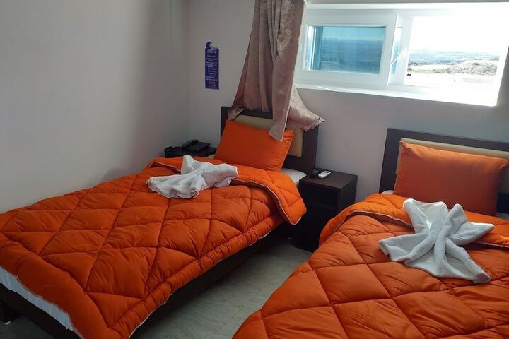 Room 3 of 52