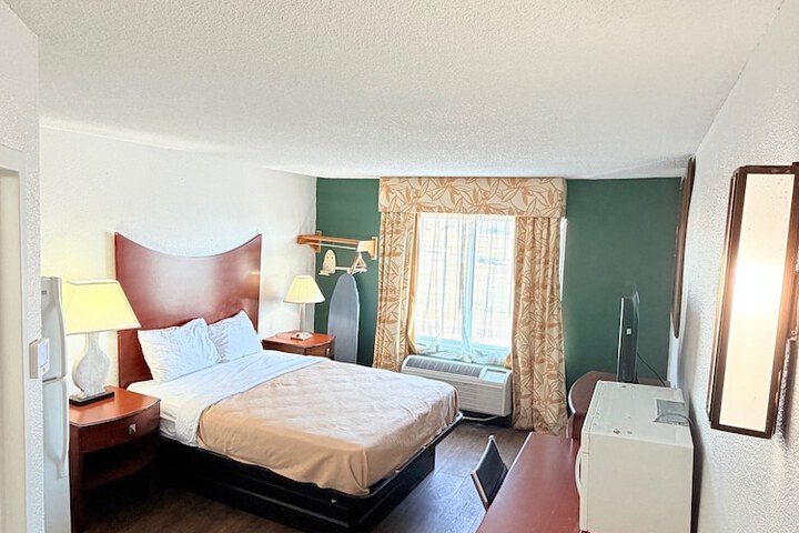 Room 15 of 20