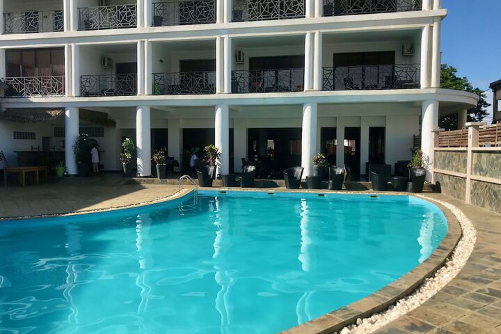 Pool 59 of 90
