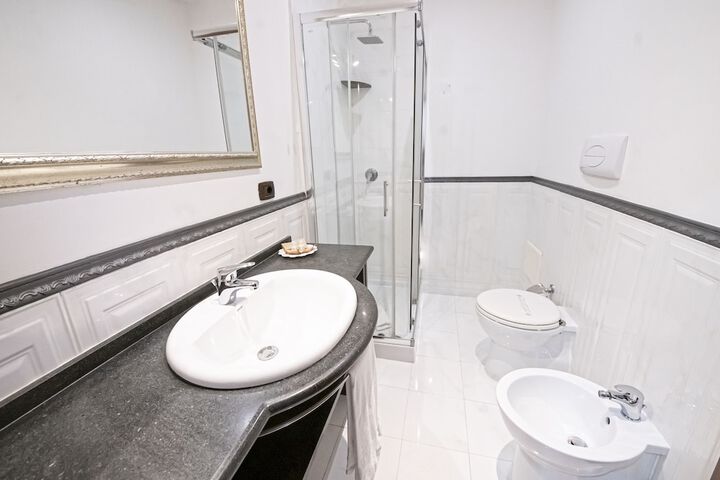 Clean Restrooms