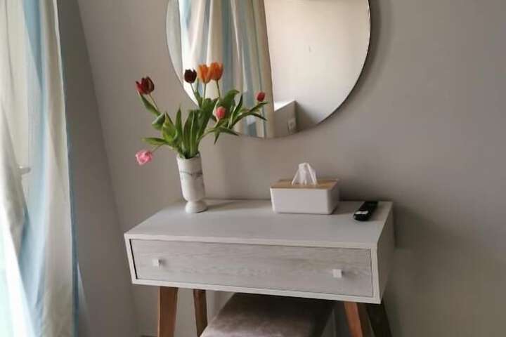 Room 6 of 40