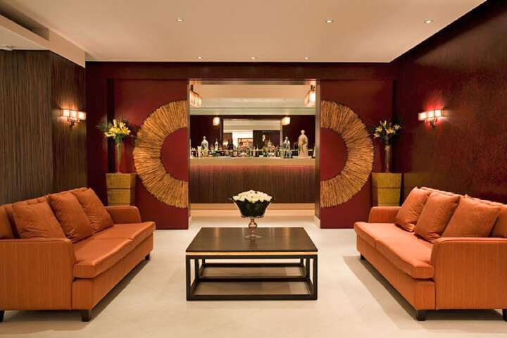 Lounge 56 of 74