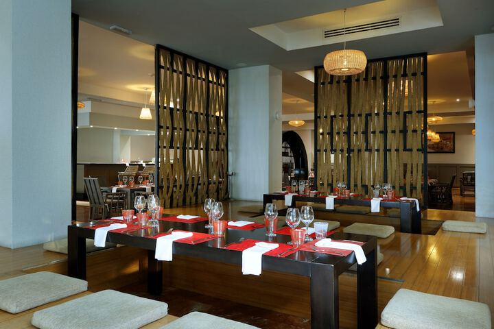 Dining 165 of 272