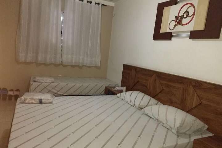 Room 2 of 39