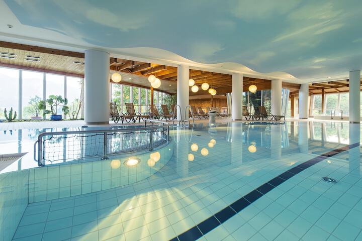 Pool 27 of 62