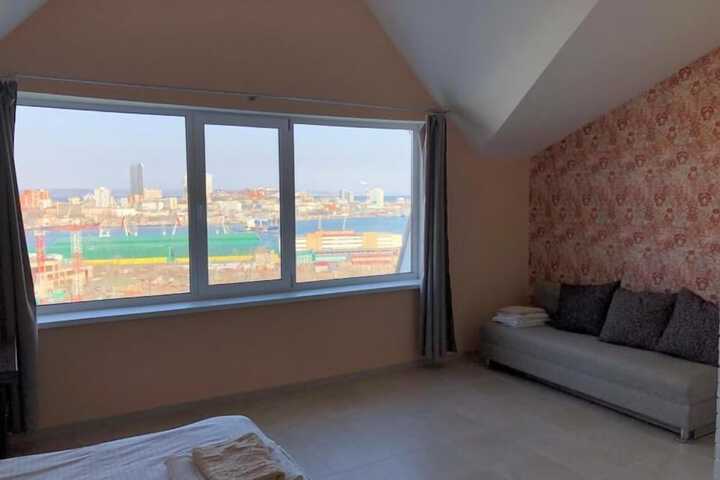 Room 21 of 33