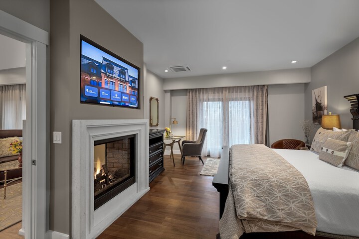 Room 11 of 31