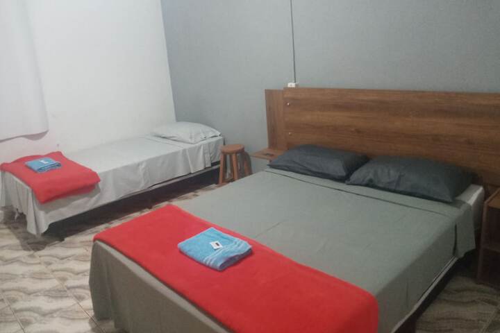 Room 4 of 8