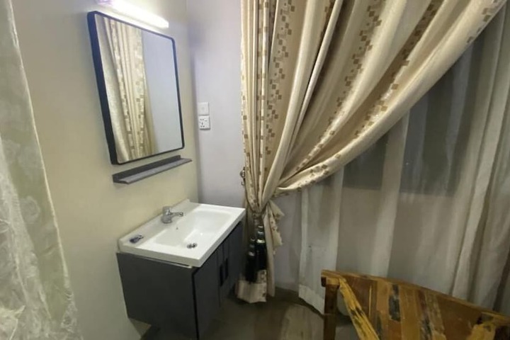 Room 5 of 35