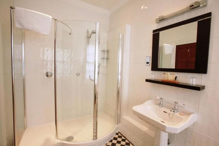 Bath Interior