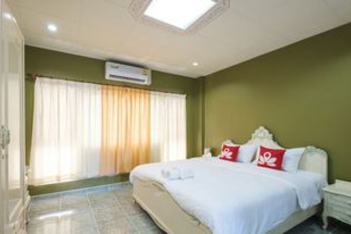 Room 5 of 31